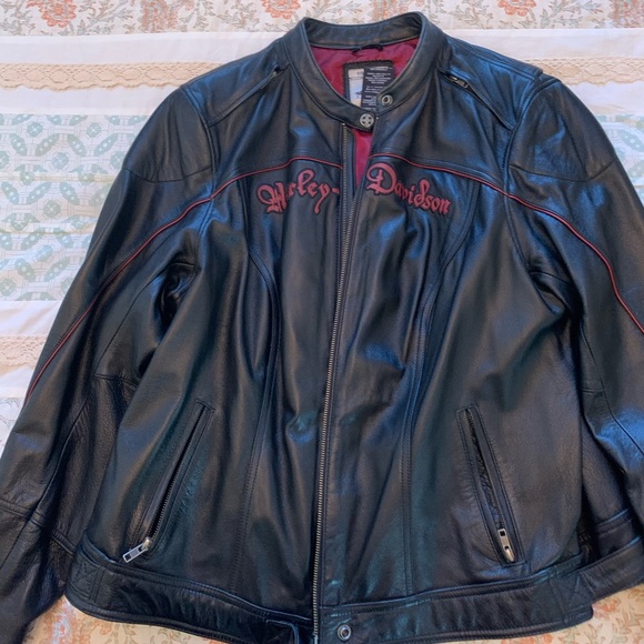 Harley Davidson Leather Riding Jacket - Picture 2 of 4